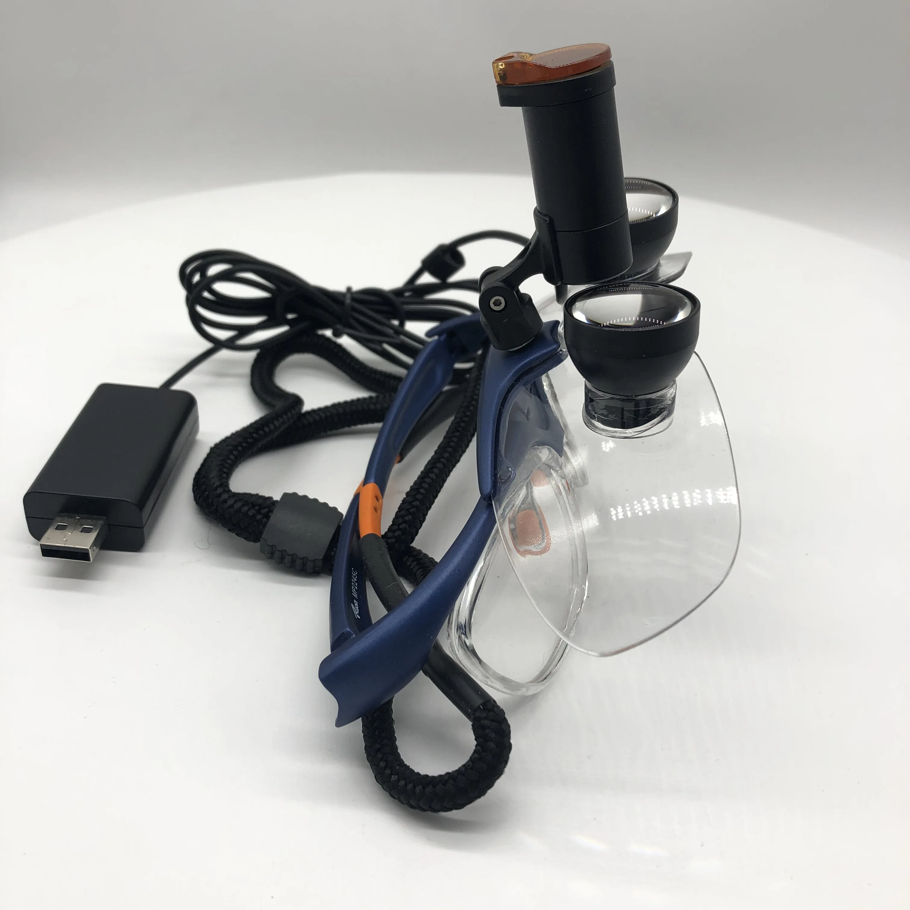 

Dental Magnifying Glass FD-504G-3 Frame Type Fixed Medical TTL Loupe with Light