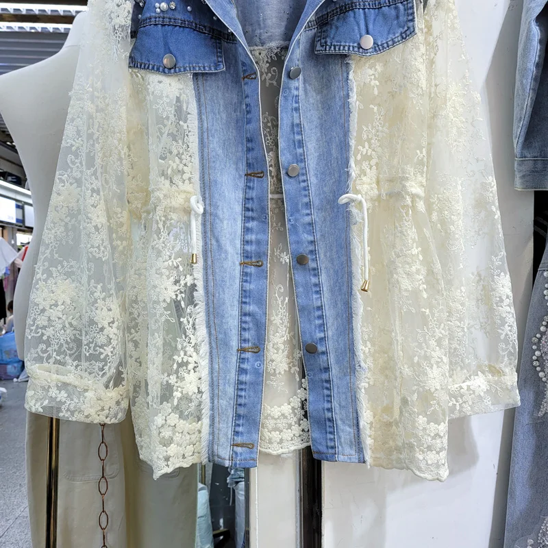 

Summer 2021 Loose Fashion Hook Flower Hollow Out Lace Patchwork Denim Jacket Women Pearl Diamond Beaded Long Sleeves Jean Jacket