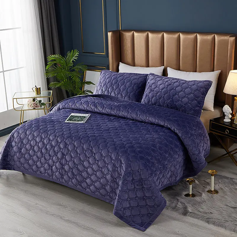 

2021 Winter Thicker Bed Simple Color Soft Square Warm Plaid New Flannel Blanket Double Blanket Bedding For Use On The Bed