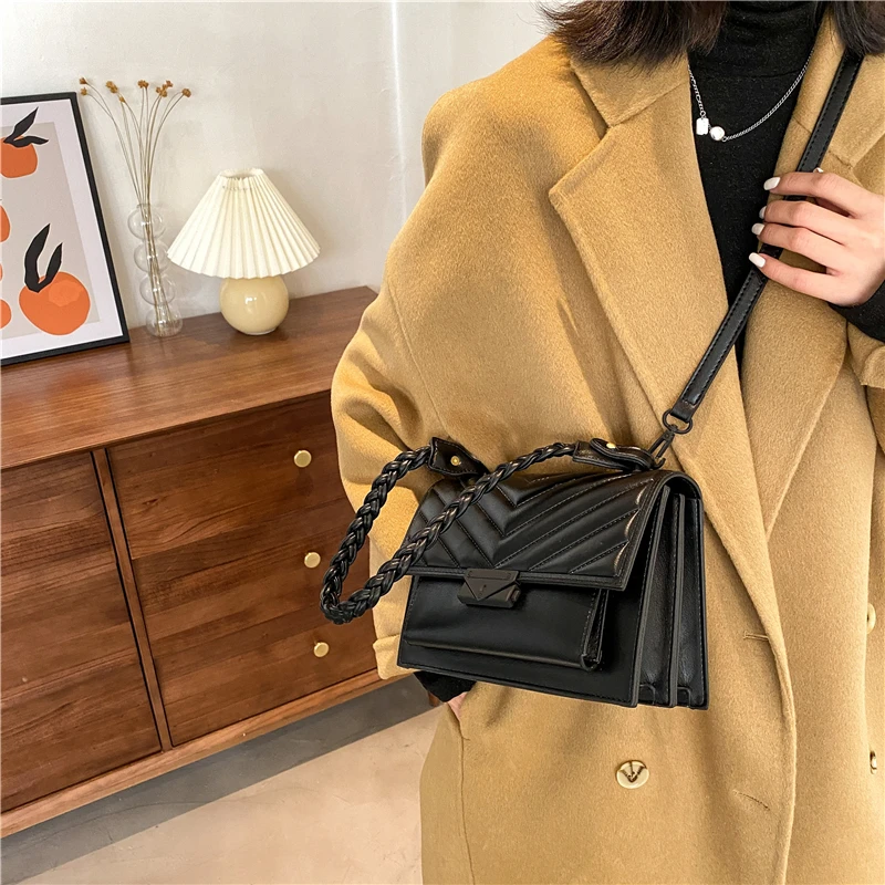 

V Threads Solid Leather Hand Bag Woven Strap Woman Shoulder Bags Flap Pocket Brand Women Bag Modern Urban Design Cross Body Bag