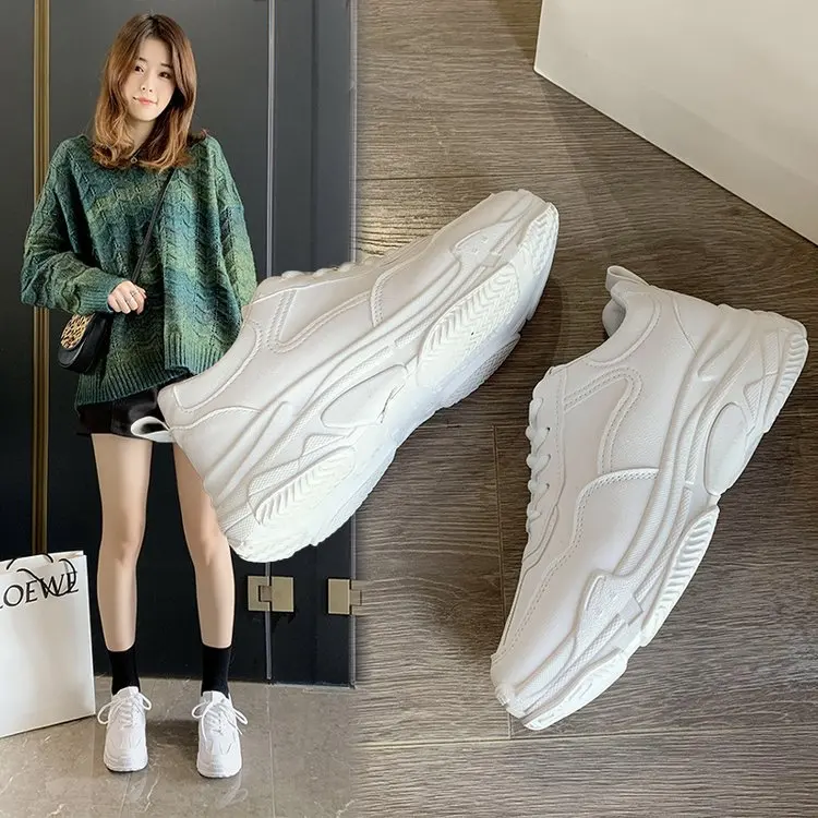 Женские кроссовки с дышащей сеткой белые на платформе в стиле ретро модные