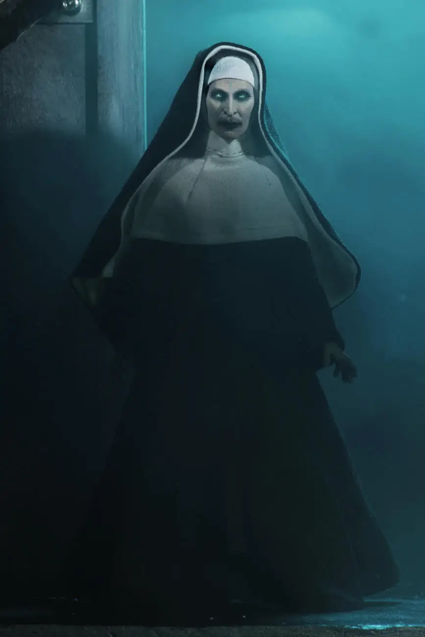 Фигурка героя из серии NECA The Nun Universe 7 дюймов 18 см|Игровые фигурки и трансформеры| |