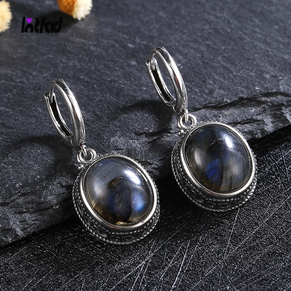 Женские серьги-кольца из серебра 925 пробы с овальным натуральным лабрадоритом |