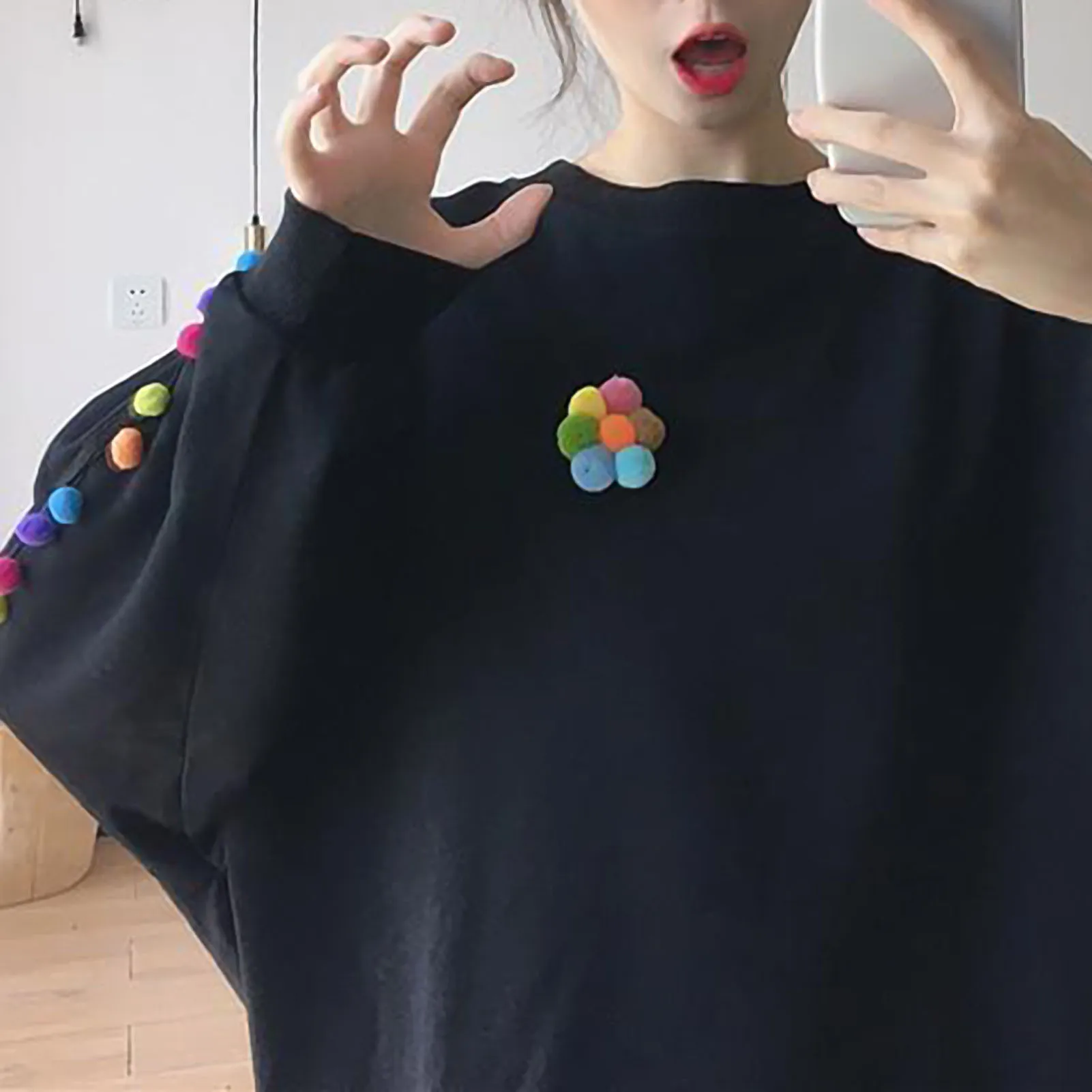 Fashion Autumn Women Multicolor Pompom Hoodie Long Sleeve O Neck Loose Hoodies Sweatshirts Chic Women Casual Blouse Tops
