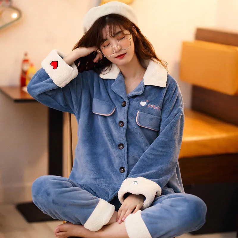 Женская пижама из кораллового флиса комплект 2 предметов утепленная Домашняя