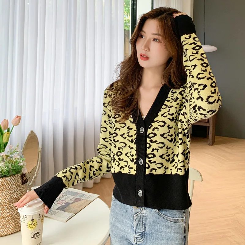 

TFETTERS Leopard Cropped Sweater Cardigan Women Autumn 2021 Korean Slim Deep V-neck Long Sleeve Knit Cardigan Women's Clothing