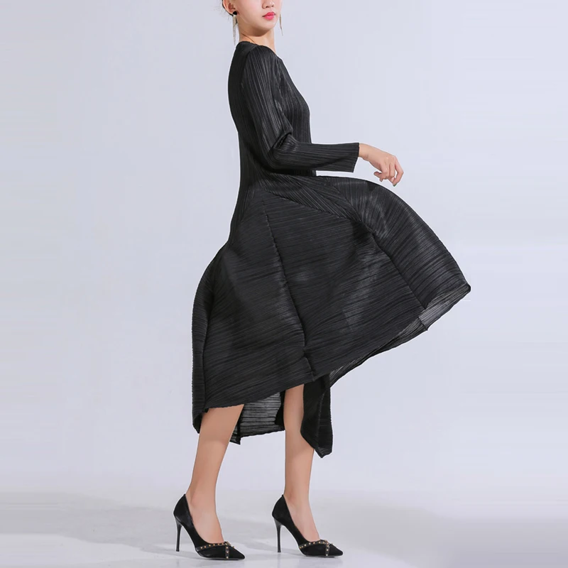 Changpleat Весенние новые женские платья Miyak плиссированные модные однотонные с o-образным вырезом солидные Большие размеры с длинным рукавом женское платье D8980