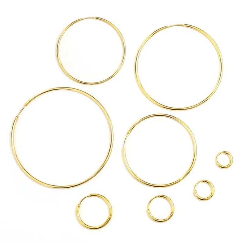 

Серьги-кольца золотого цвета из нержавеющей стали 316 л, вакуумное покрытие, не выцветает, не вызывает аллергии, много размеров 12-70 мм
