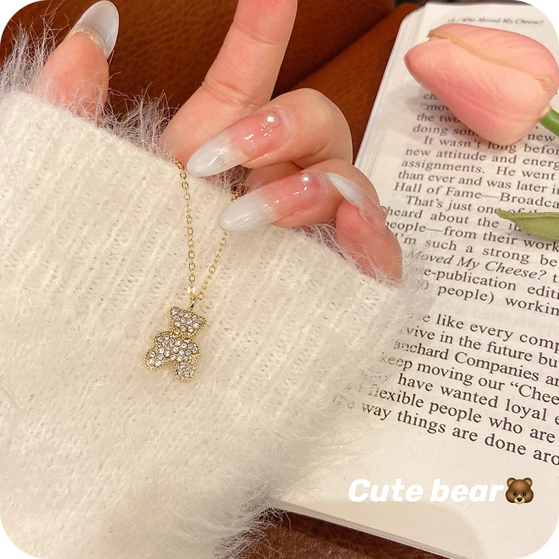 

Милое колье с мишкой светильник класса люкс меньшинств Длинные кулон Новый стиль ожерелье-чокер с кулоном колье аксессуары чувство дизайна...