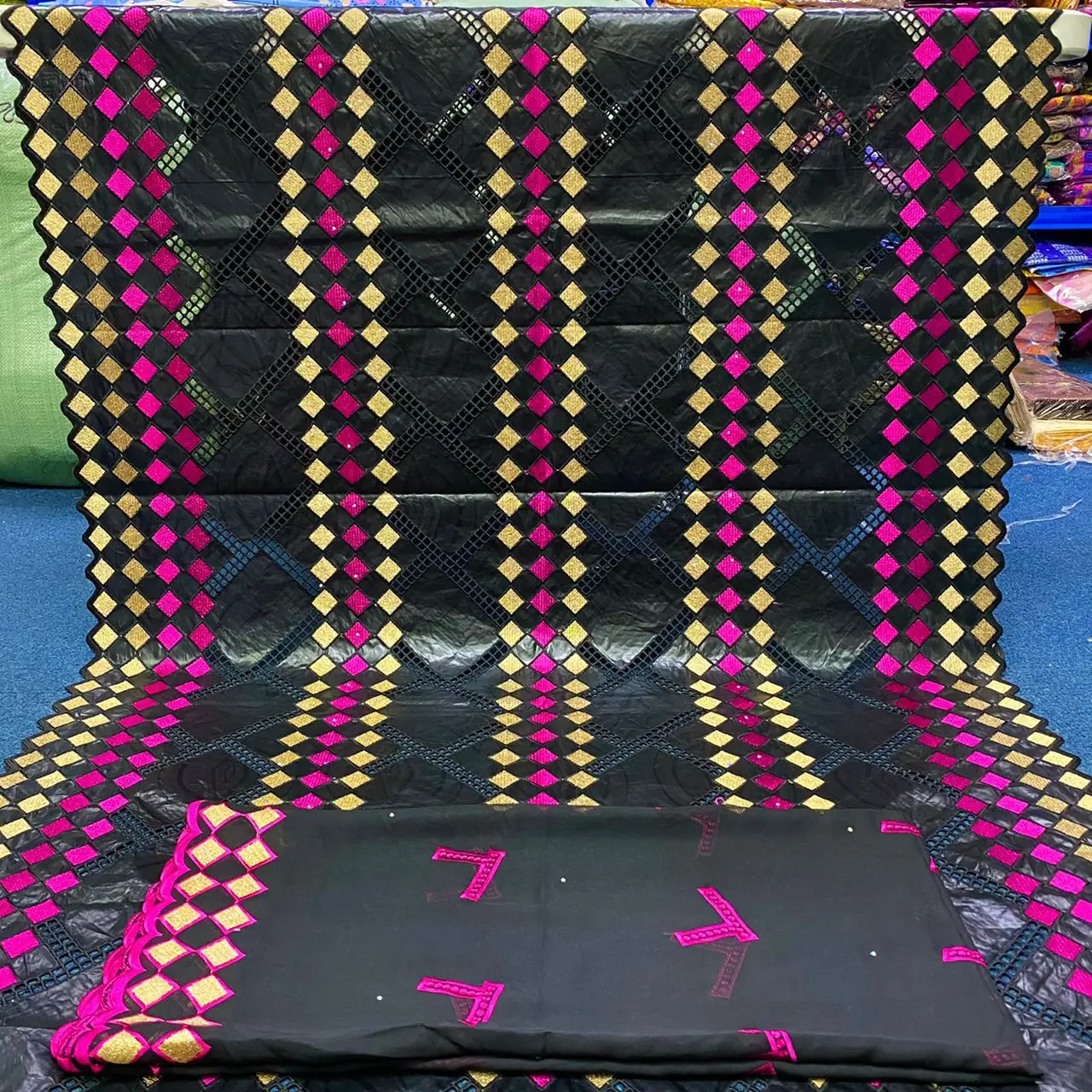 

Африканская богатая ткань Bazin, кружевная ткань, качественный модный дизайн, Bazin Brode, мягкий материал для шитья, 5 + 2 ярда, для женского свадебно...