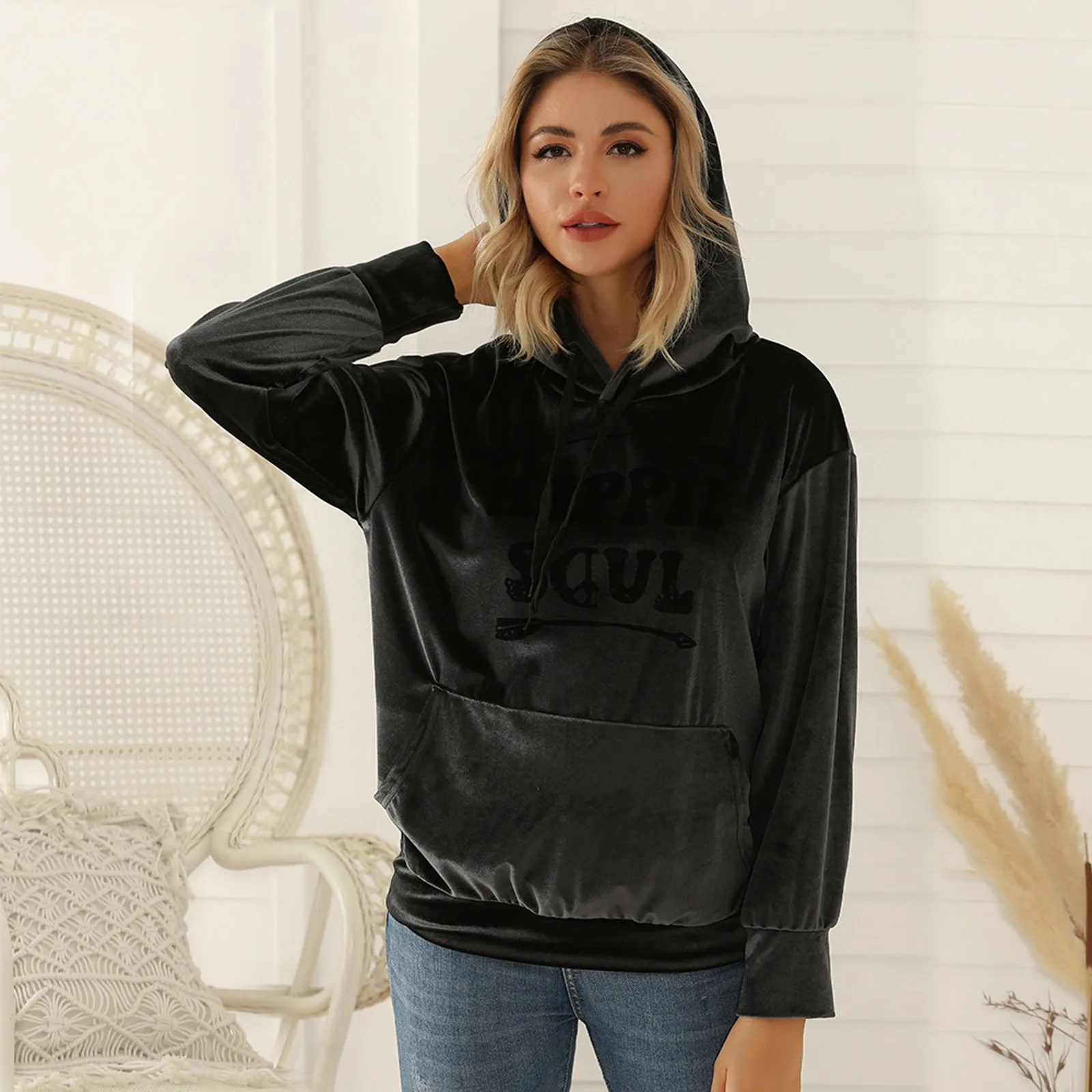 

Women Grunge Black Hoodies Fashion Velvet Long-sleeved Blouse Autumn Winter Warm Pullovers Slim Streetwear Moletom Feminino