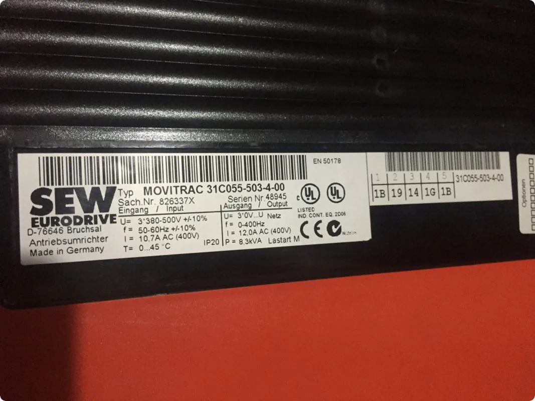 В наличии Sew Eurodrive Movitrac 31C055-503-4-00 5.5kw 380v Sevro Driver/Drive б/у в хорошем состоянии |