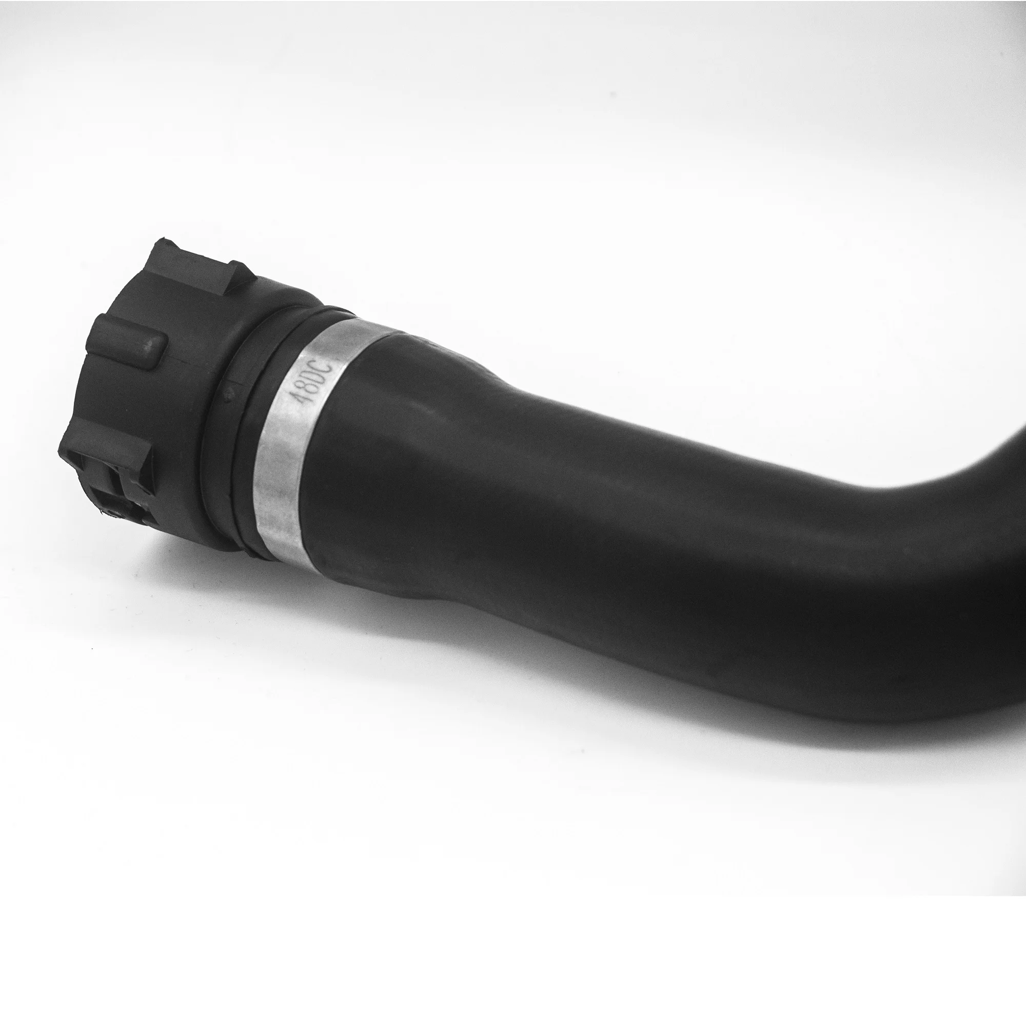 

Car Accessories Top Engine Cooler Pipe Hose For BMW E60 520i 17127568751 Free Shipping