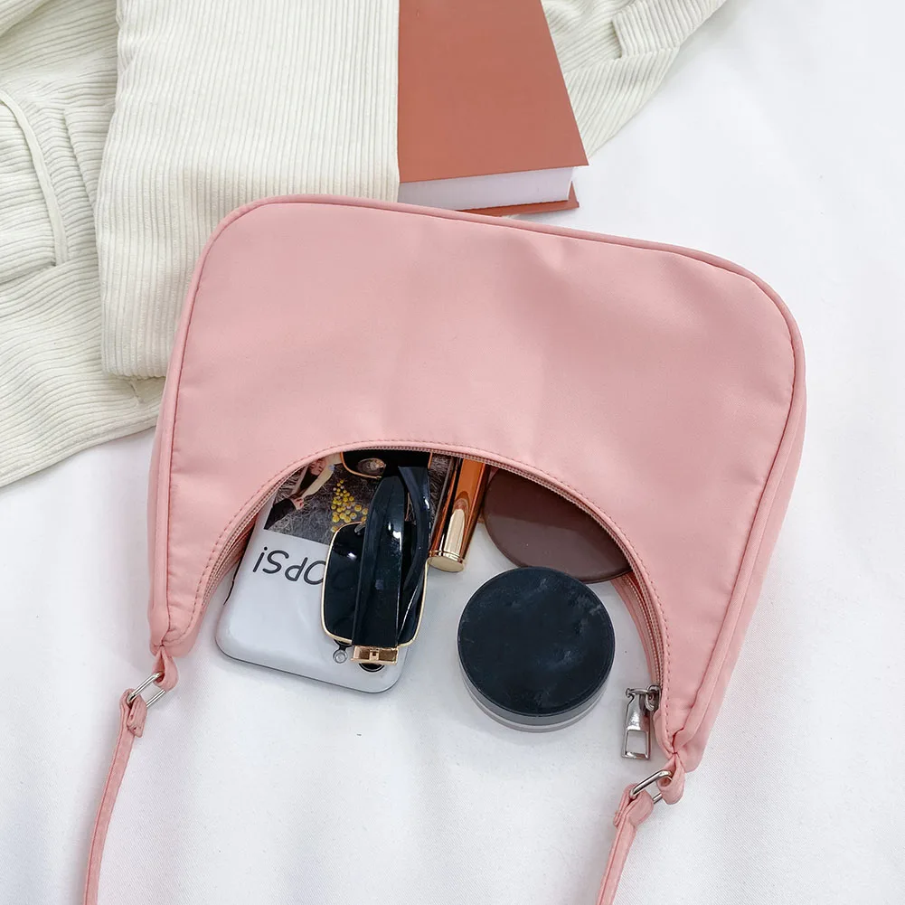 

Fashion Women Solid Color Shoulder Bag Retro Underarm Hobos Bags Casual Female Girls Small Zipper Totes Handbag for Women 2021