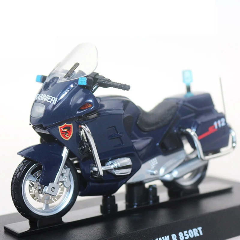 Модель полицейского автомобиля 1/24 RT модель высокой модели 850 Классическая литой