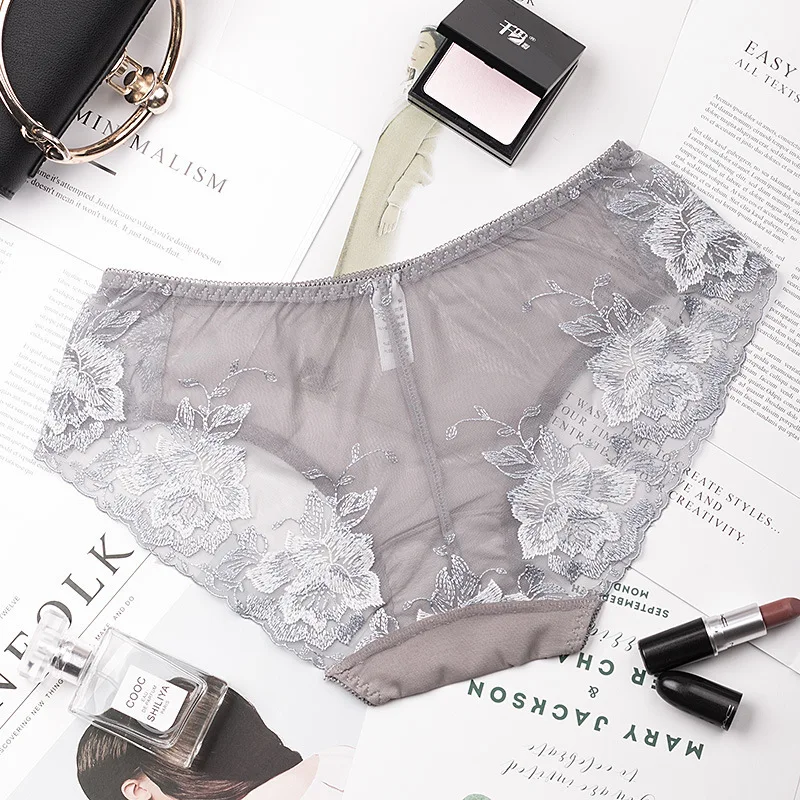 Трусики женские хлопковые с вышивкой и бантом заниженной талией | Женская одежда