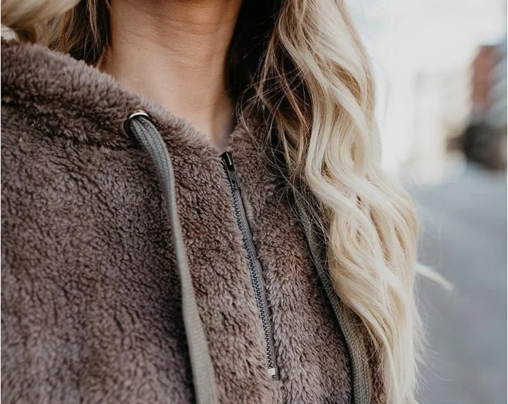 

Autumn Winter Warm Gothic Style Sweatshirt Women Hoodies Casual Velvet Pocket Long Sleeve Pullover 2 Elegant Top Plus Size Coats