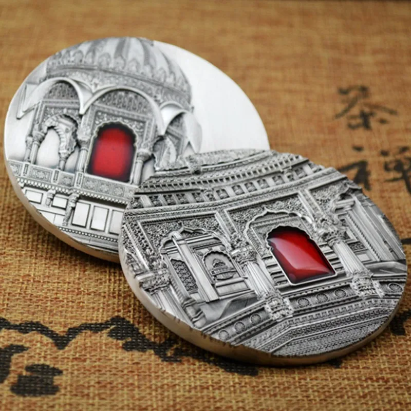 Бронзовая медаль с изображением ворот времени и пространства античная памятная