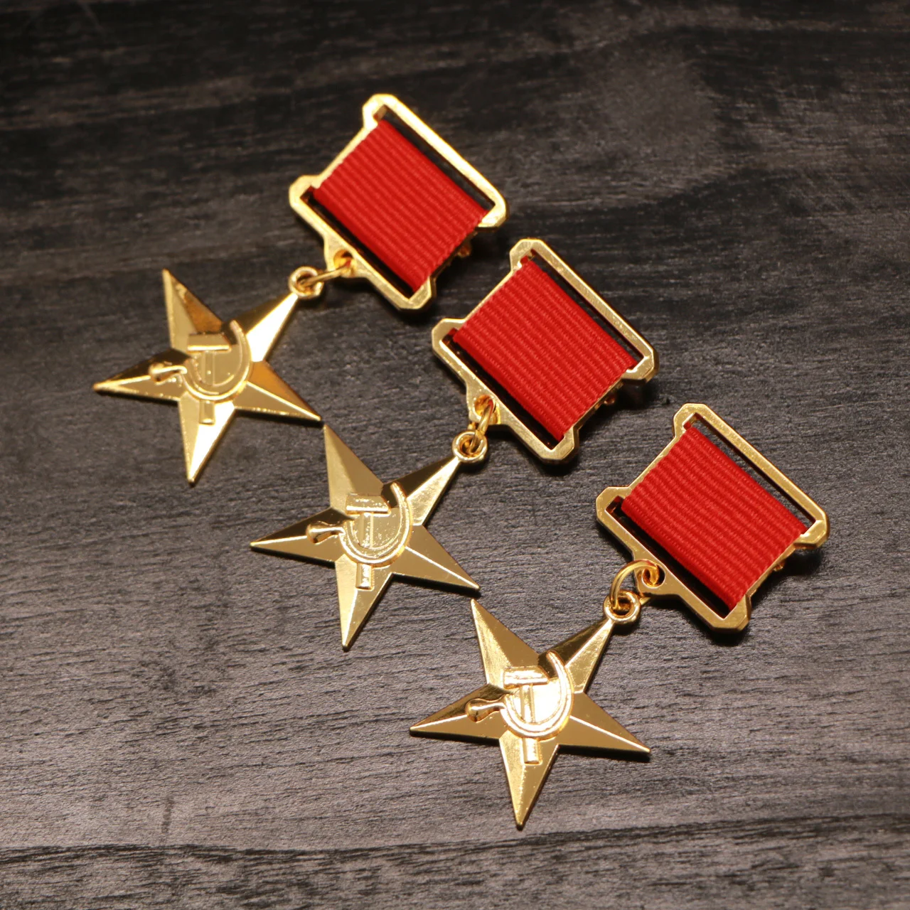 Gold-plated Stalin Gold Star Medal Russian World War II USSR Soviet Five-star of Labor with Pins CCCP Badge | Дом и сад