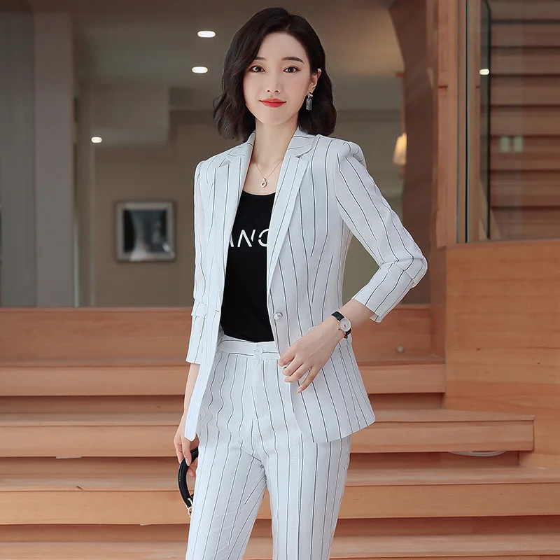 Профессиональный женский костюм высококачественный со штанами из двух