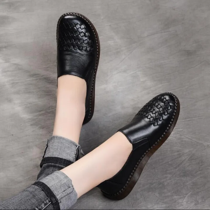 RUSHIMAN 2021 Fashion Loafers Genuine Leather Women Flats Soft Comfortable Casual Shoes handmade Flat Shoes