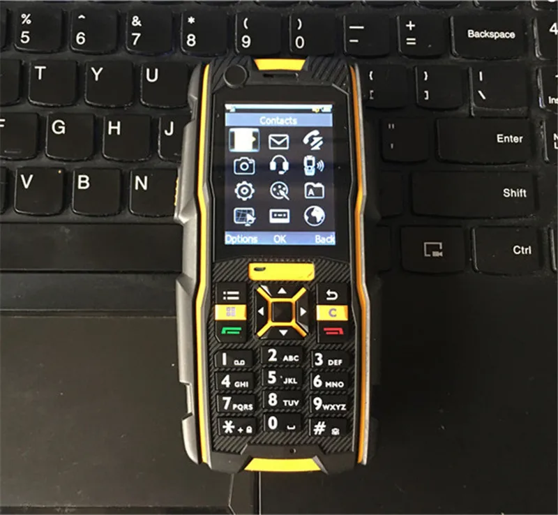 

No Russian Writing Rover 3G IP67 WaterProof Mobile Phone Flashlight Big Speaker 2.0MP SOS 1500MAH MP3 2.2" Rugged Cell phone