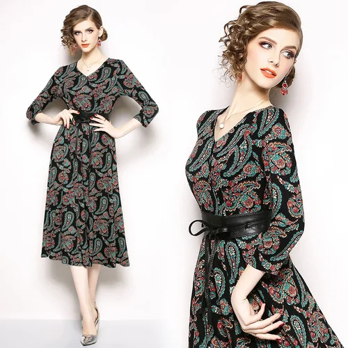 

New V-neck Long-sleeved Retro-style Printed A-type Dress
