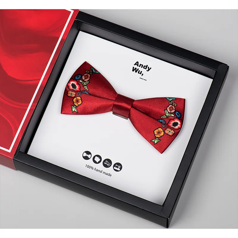 

Designer Bow Ties For Women and Men Original Bow Ties With Gift Box High Quality Ties Baroque Style Bow Tie Printed Bow Tie