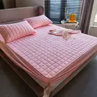 Наматрасник на кровать, 100% хлопок, однотонный, моющийся, с тиснением