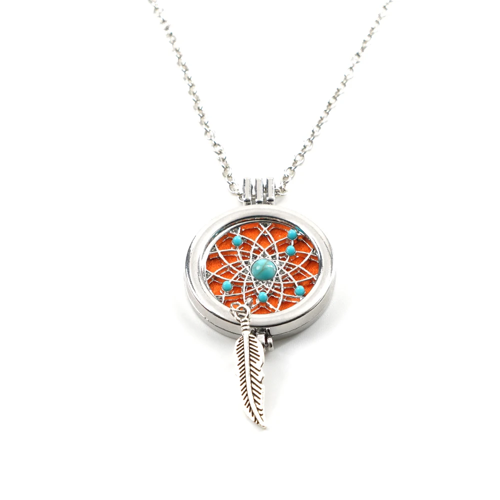 

LeeSell 1Pcs Aroma Diffuser Necklace Open Antique Vintage Lockets Pendant Perfume Essential Oil Aromatherapy Necklace With Pads