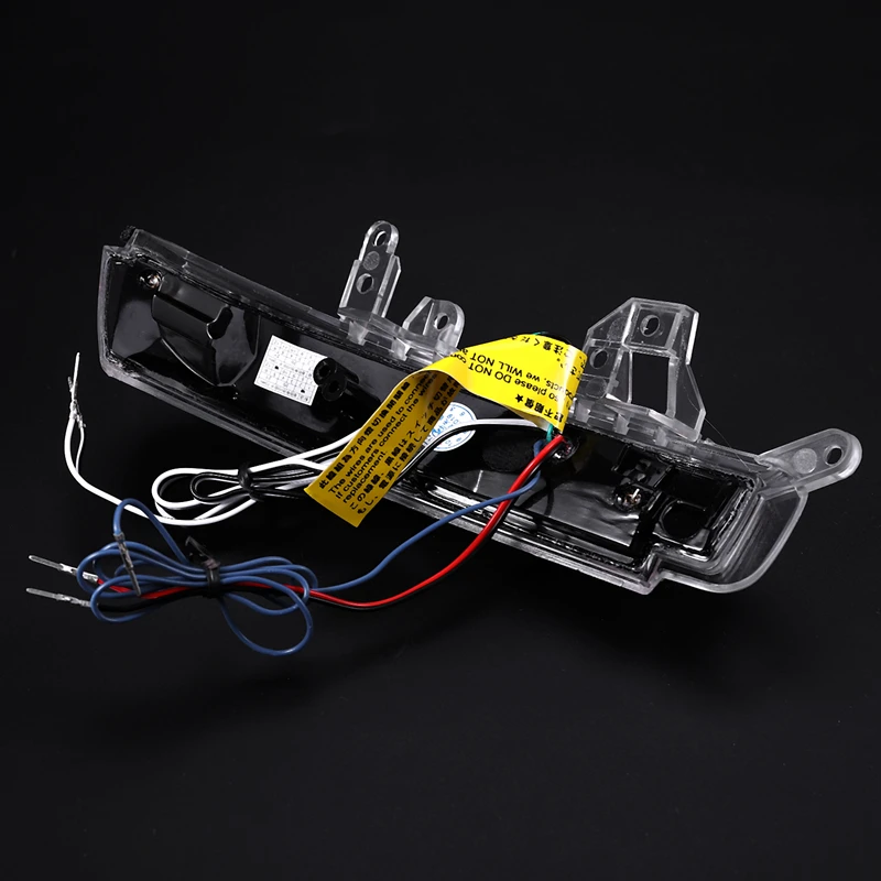 Автомобильный светодиодный светильник с последовательным потоком