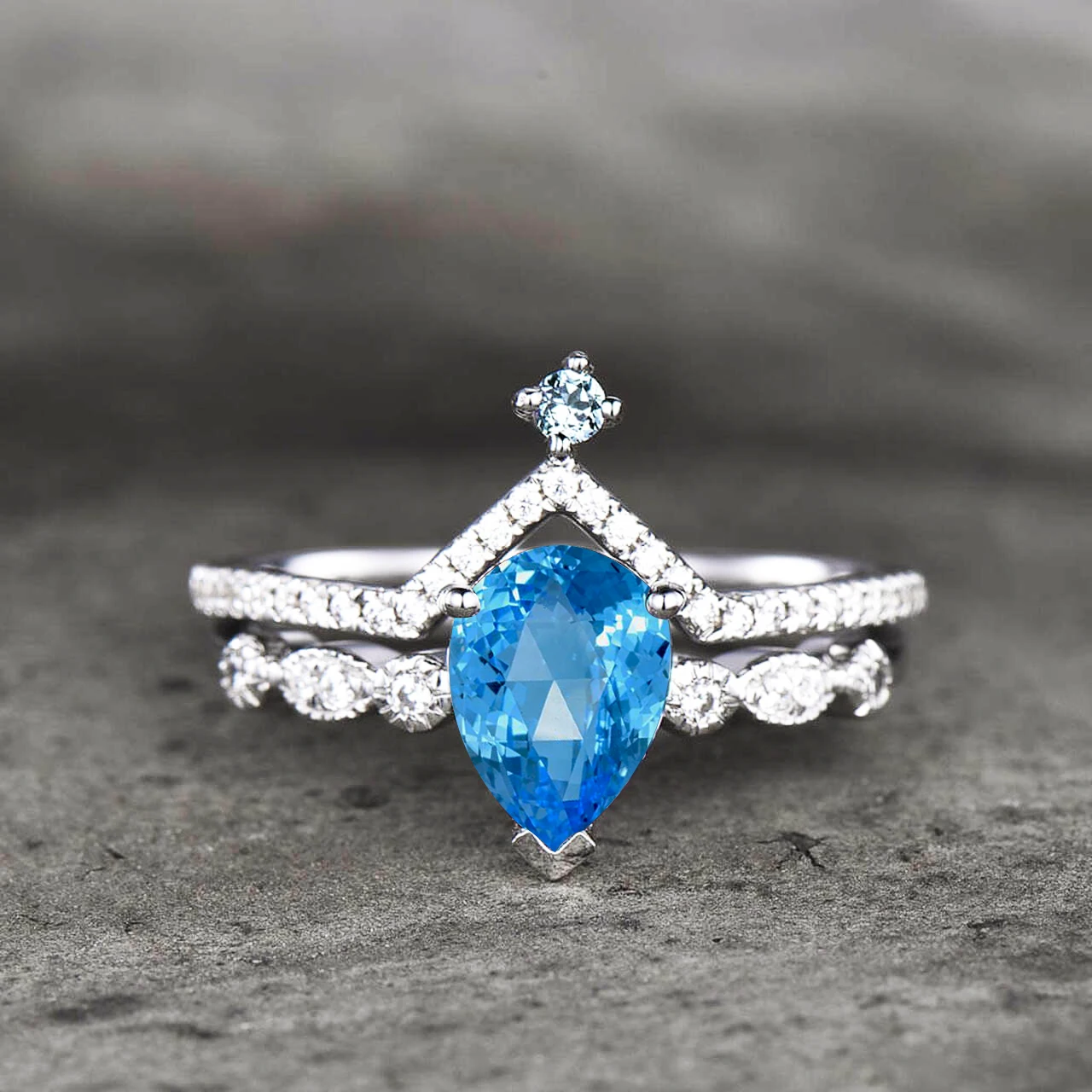 

Unique Design Hot 925 Sterling Silver 5*7mm Pear Shape Swiss Blue Topaz Natural Gemstone Ring