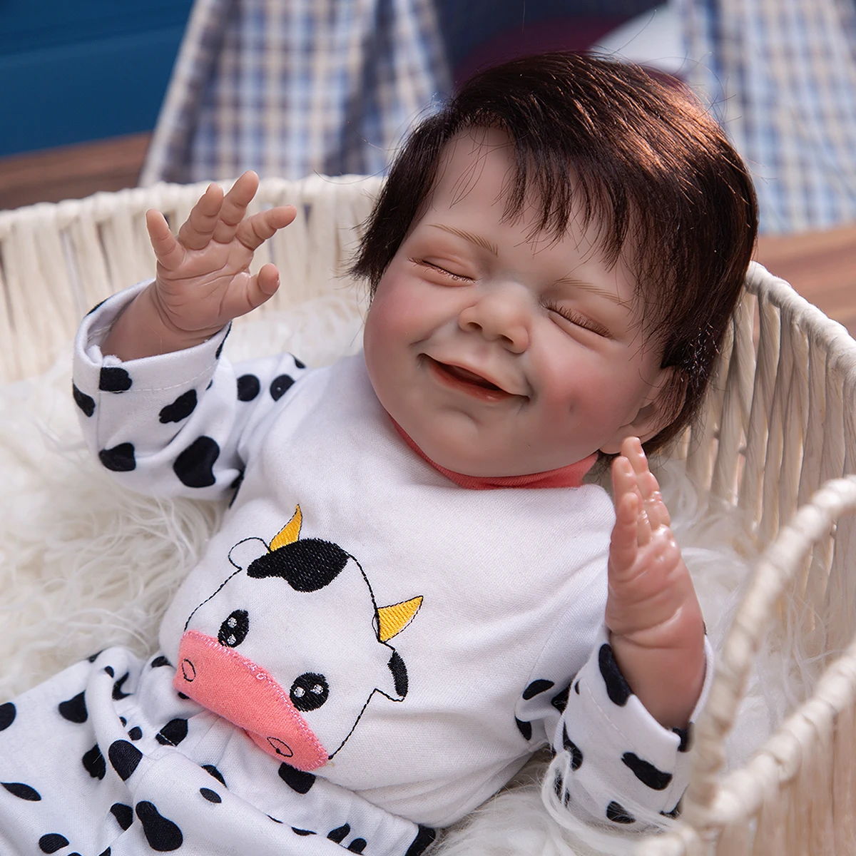 

Fidget Toys Smiling Reborn Baby Dolls 50 cm Kawaii Bonecas Cloth Body Closed Eyes Like Sleeping Toys Kid Children's Day Gifts