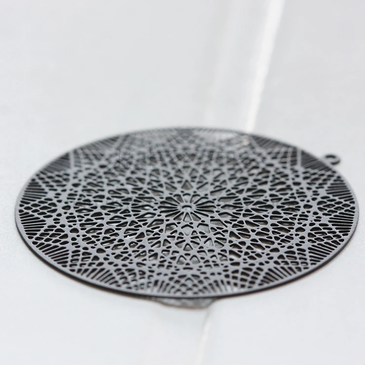 Цельнокроеное высококачественное покрытие Латунное основание Филигранное Pendants