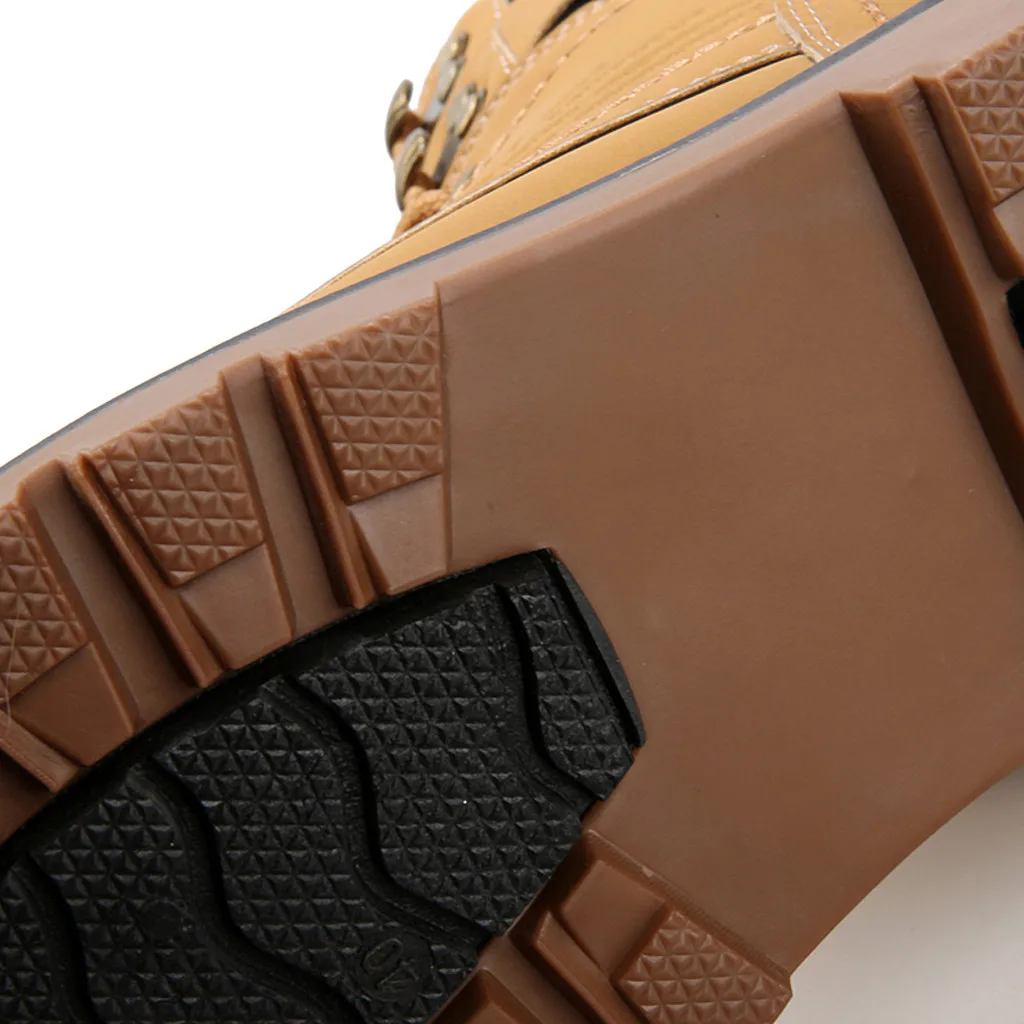 

Plush lining retro classic Ankle boots warm men snow boots straps non-slip men shoes tooling winter boots British style 2020