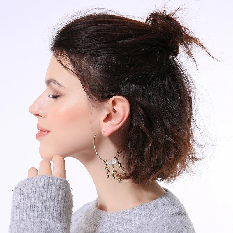 Женские серьги-подвески с искусственным жемчугом сережки золотого цвета