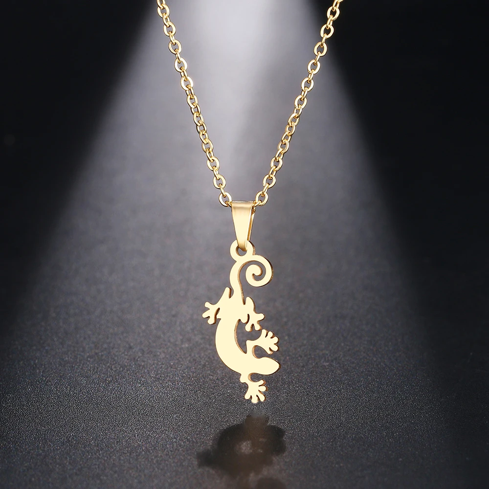 

2021 Personality Stainless Steel Gecko Animal Necklace For Women Man Cute Gecko Pendant Choker Necklace Jewelry Accessories