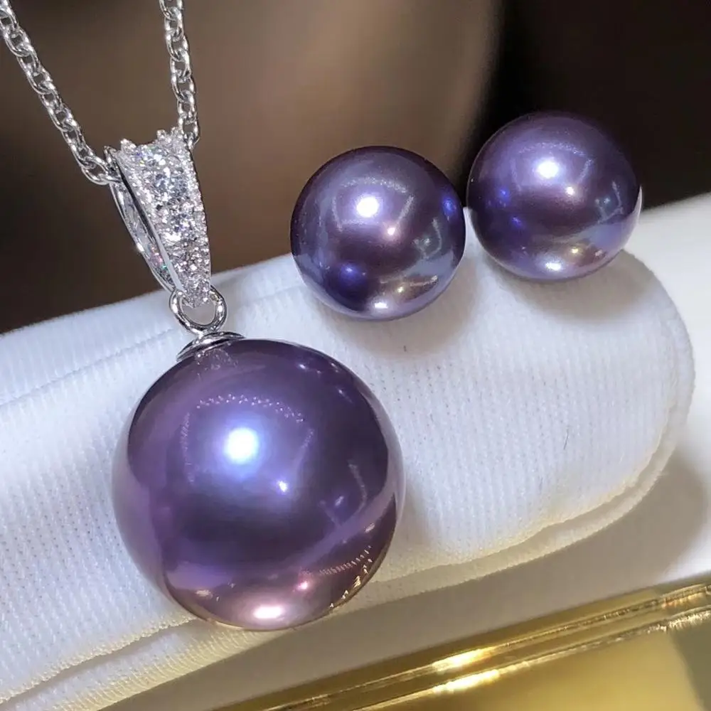 Сиреневые жемчужины. Жемчуг с лиловым оттенком. Жемчуг с фиолетовыми бусинами. Фиолетовые бусы. Жемчуг фиолетового цвета.