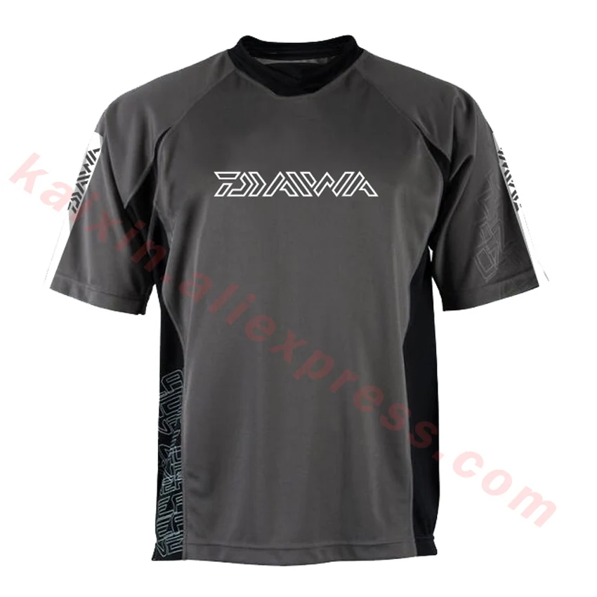 

2020 New Style Daiwa Performance Fishing Shirt Men UPF 50 UV Sun Protection Quick Dry Mesh Cooling Short Sleeve Fishing Clothes