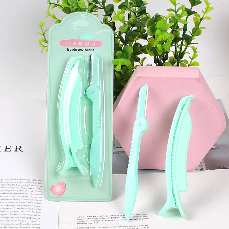 

1 Set Portable Eyebrow Trimming Knife Folding Stainless Steel Eyebrow Shaving Knife Eyebrow Trimming Makeup Tools + Hairpin