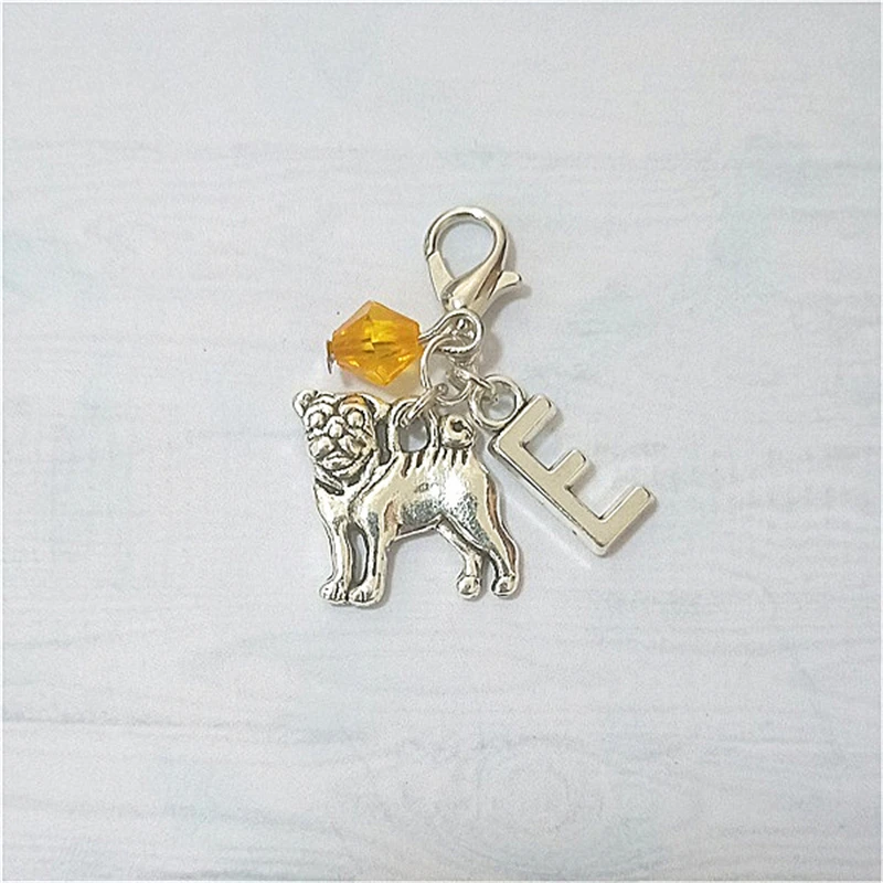 Брелок для ключей в виде мопса брелок собаки с желтой бусиной застежка молния