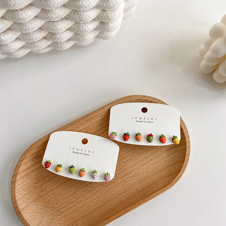 

Серьги-гвоздики в виде клубники 3 пары/компл. для женщин и студентов