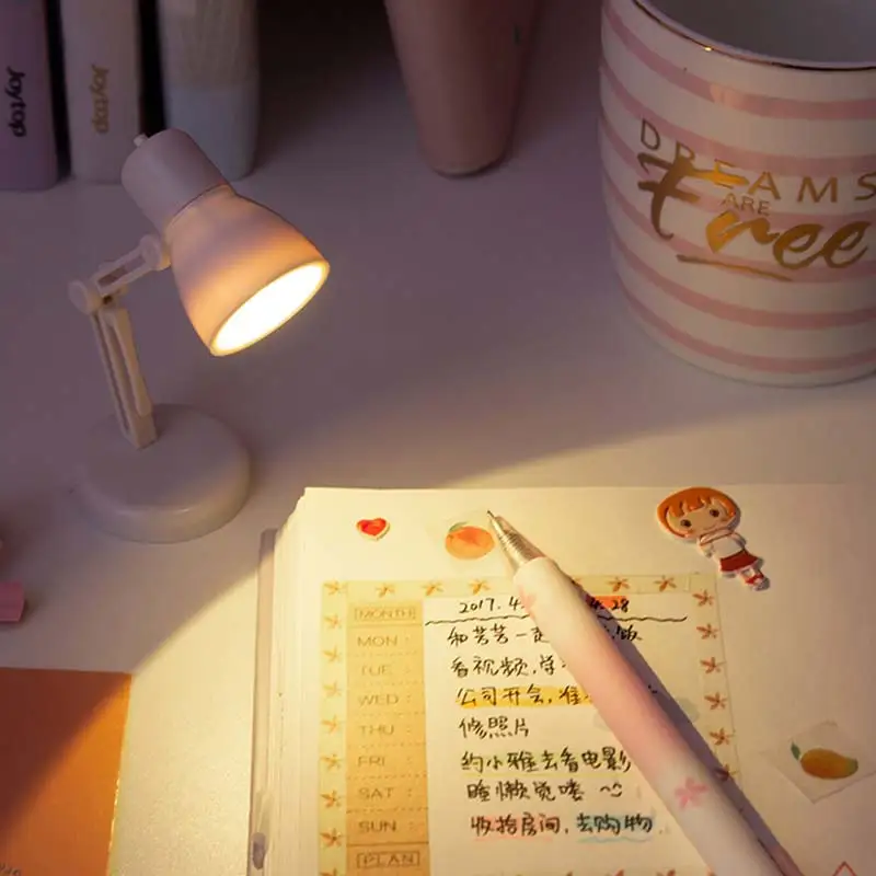 Мини-лампа Светодиодная Настольная компактная складная на магнитах с