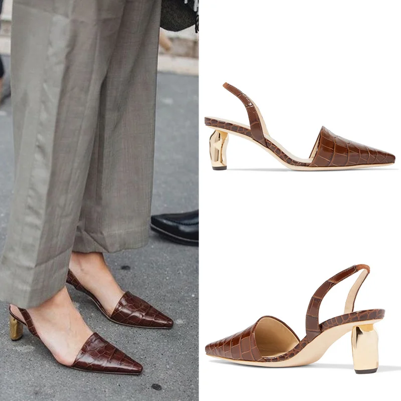 Женские босоножки с острым носком крокодиловые сандалии на блочном каблуке
