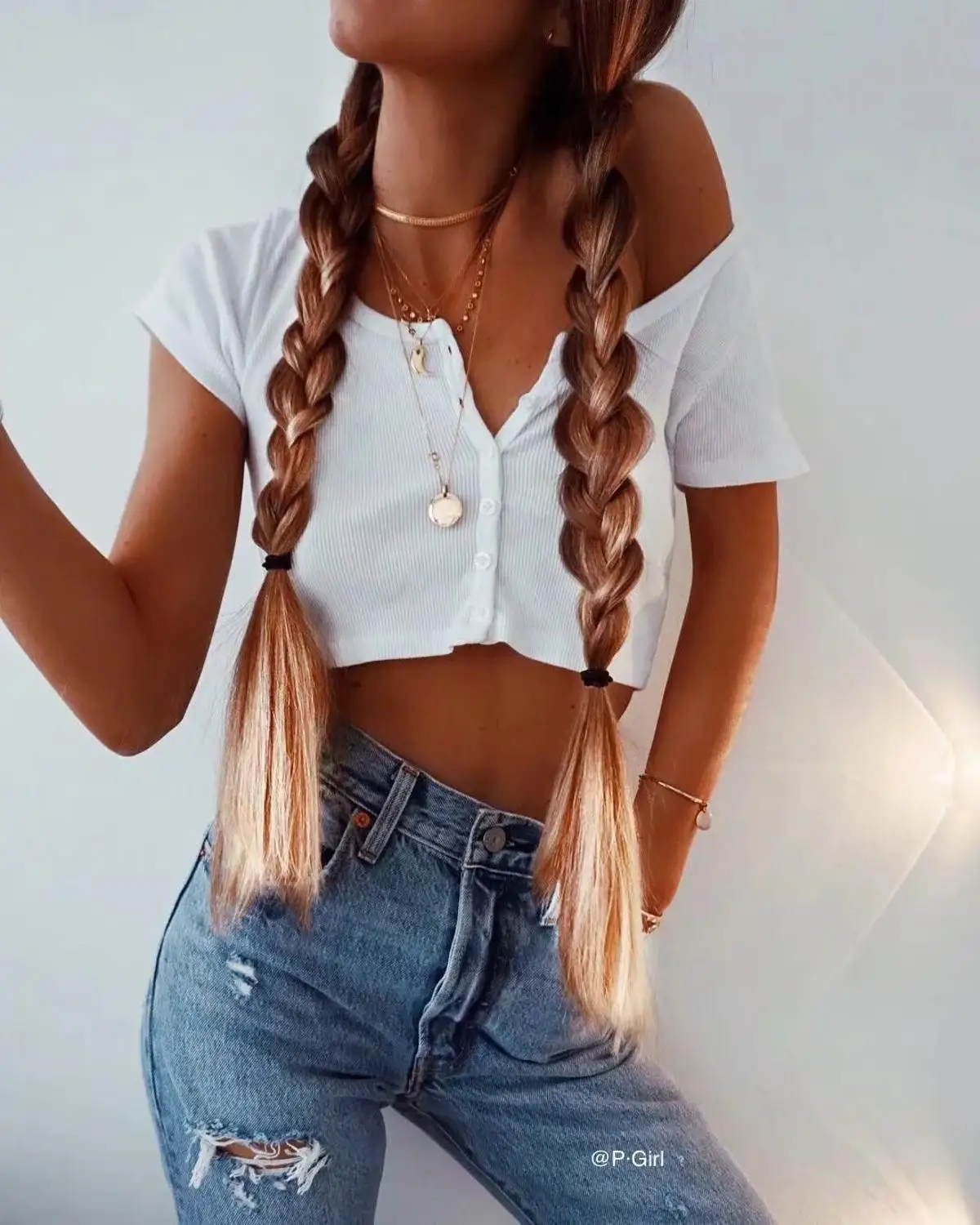 

Женская футболка с коротким рукавом и пуговицами