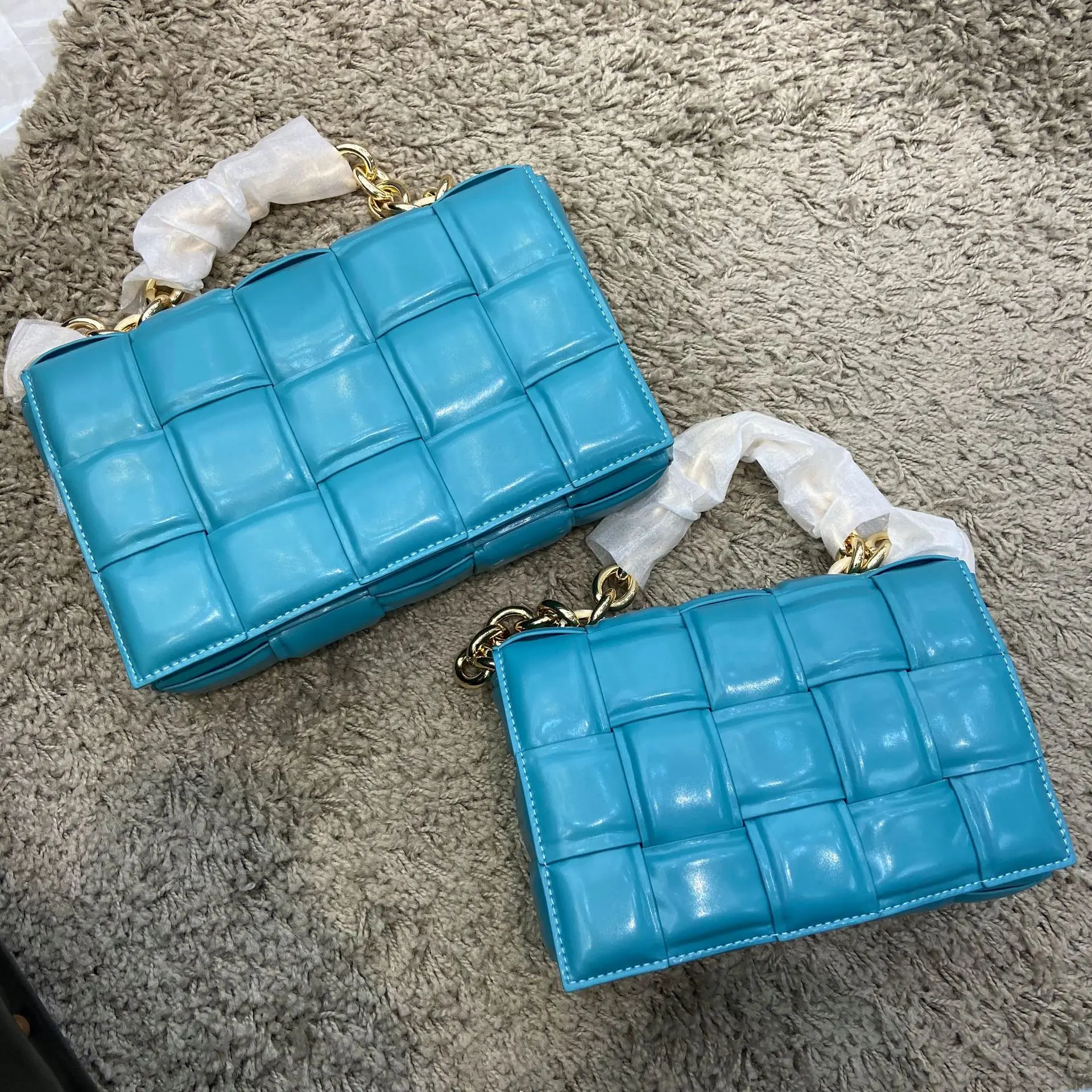 

Fashion Luxury Brand Style Weave Plaid Women Messenger Bags Cowhide Leather Pillow Female Handbag Chain Crossbody Flap Designer