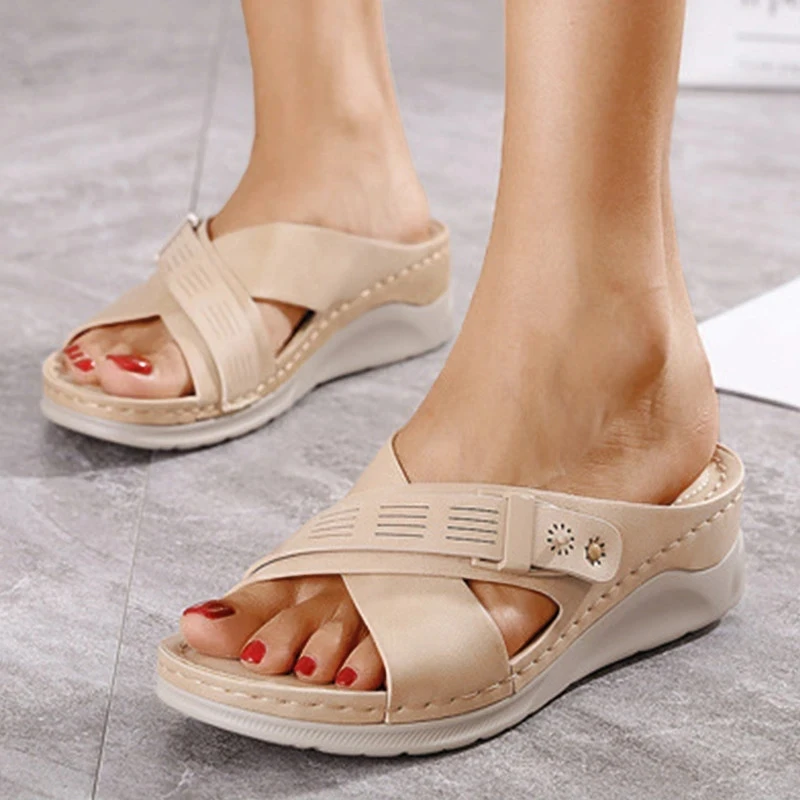 

Сандалии Женские однотонные с круглым носком, ажурные босоножки с цветами, без застежки, модная повседневная мягкая удобная летняя обувь