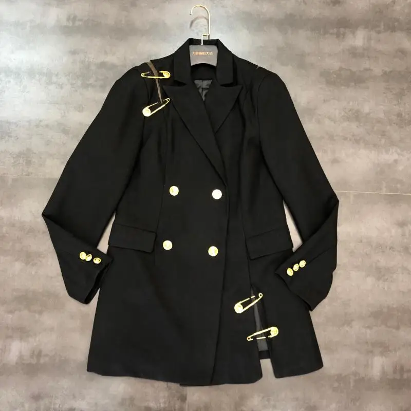 

New autumn gold big pins long in decorating a double breasted suit jackets