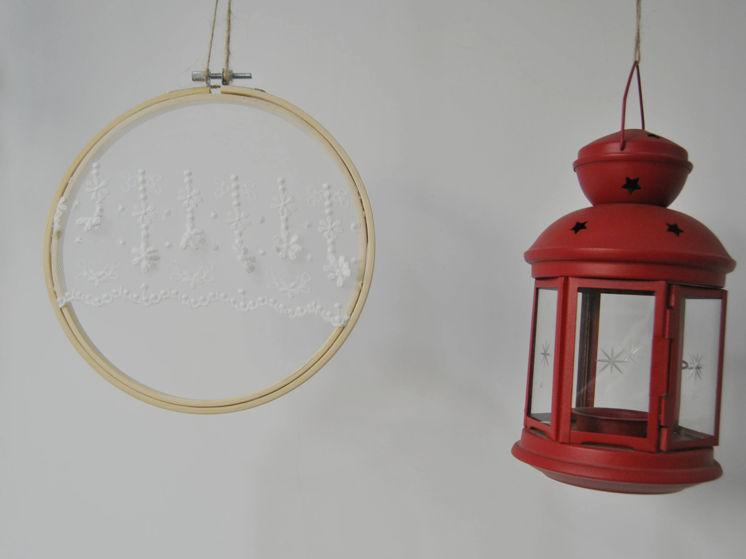

Nature Round Wall hanging Dream White Lace Catcher Wedding Background Wall Decor Three-dimensional flowers embroidery No.QX49689
