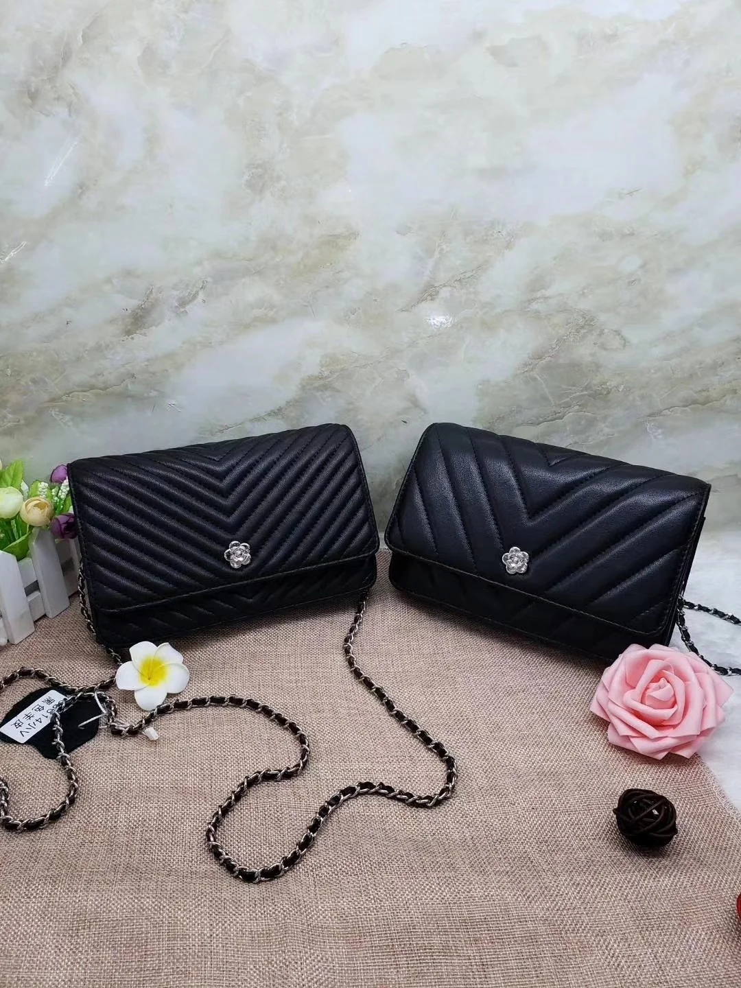 

V-line sheepskin bag new fashion solid color all-match chain leather one-shoulder slanting span small square bag
